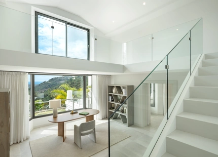 EXQUISITE ESTATE WITH PANORAMIC SEA VIEWS IN EL MADROÑAL