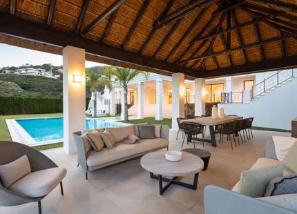 EXQUISITE ESTATE WITH PANORAMIC SEA VIEWS IN EL MADROÑAL