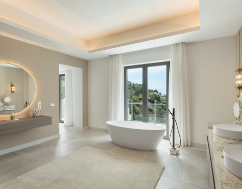 Villa for sale in El Madroñal, Benahavis