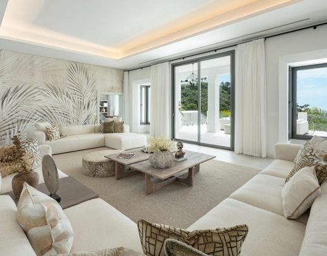 Villa for sale in El Madroñal, Benahavis