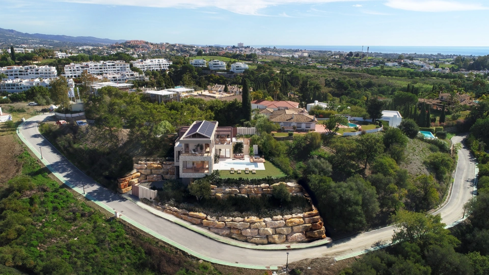 Villa for sale in Benahavis