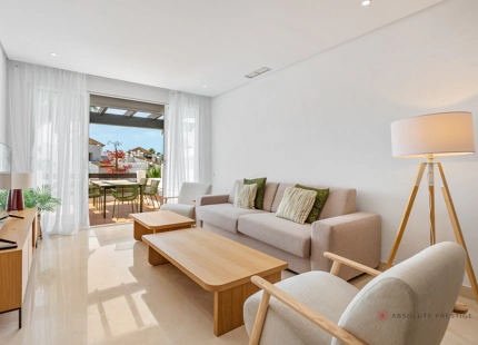 ÁTICO CON TERRAZA ORIENTADA AL SUR EN ALCAZABA BEACH