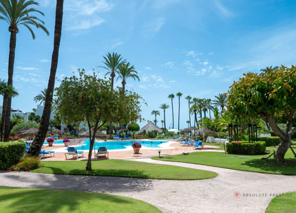 ÁTICO CON TERRAZA ORIENTADA AL SUR EN ALCAZABA BEACH
