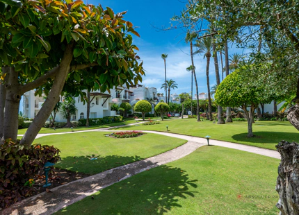 ÁTICO CON TERRAZA ORIENTADA AL SUR EN ALCAZABA BEACH