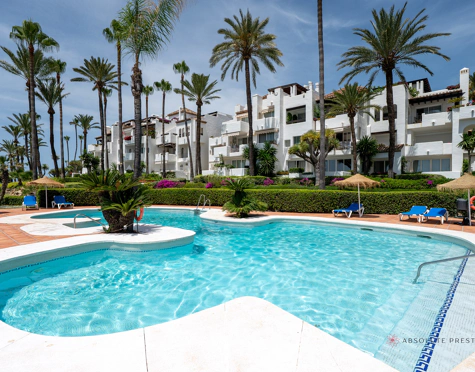 Ático en alquiler a corta temporada en Alcazaba Beach, Estepona East