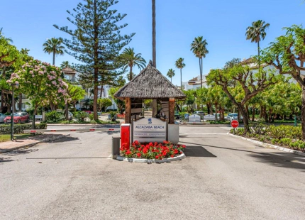 ÁTICO CON TERRAZA ORIENTADA AL SUR EN ALCAZABA BEACH