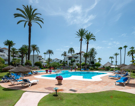 Ático en alquiler a corta temporada en Alcazaba Beach, Estepona East