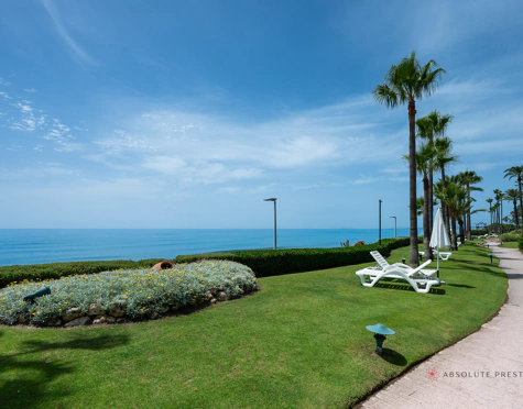 Ático en alquiler a corta temporada en Alcazaba Beach, Estepona East