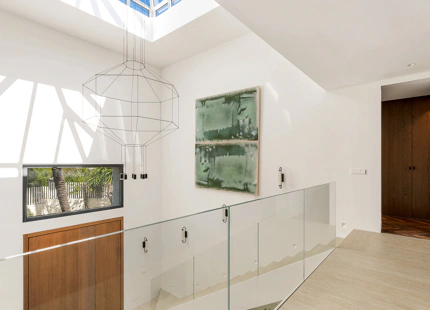MODERN AND ELEGANT VILLA FOR SALE IN EL ROSARIO, MARBELLA