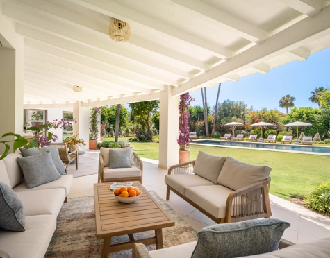 Villa en venta en La Cerquilla, Nueva Andalucia