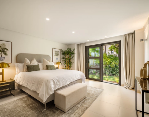 Villa en venta en La Cerquilla, Nueva Andalucia