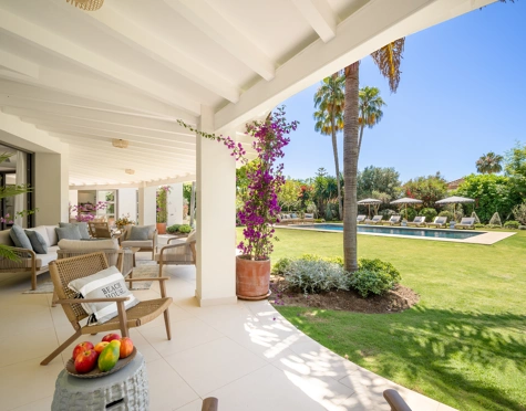 Villa en venta en La Cerquilla, Nueva Andalucia