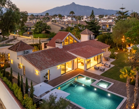 Villa en venta en Marbella - Puerto Banus