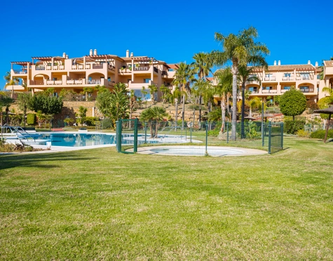 Penthouse for sale in Benahavis