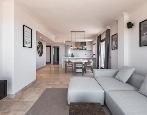 Penthouse for sale in Benahavis