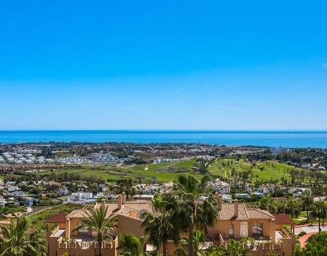 Penthouse for sale in Benahavis