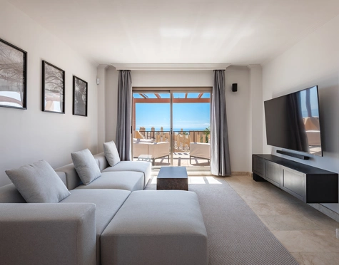 Penthouse for sale in Benahavis