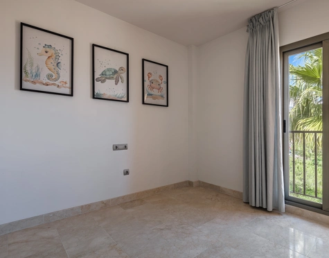 Penthouse for sale in Benahavis