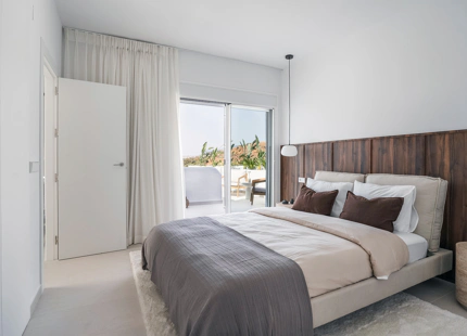 ELEGANT SCANDINAVIAN-INSPIRED PENTHOUSE WITH PANORAMIC SEA VIEWS