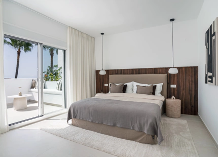 ELEGANT SCANDINAVIAN-INSPIRED PENTHOUSE WITH PANORAMIC SEA VIEWS
