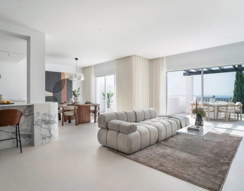 Penthouse for sale in Nueva Andalucia, Marbella