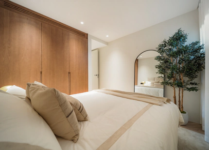APARTAMENTO RENOVADO CON VISTAS PANORÁMICAS AL MAR EN LA MILLA DE ORO DE MARBELLA