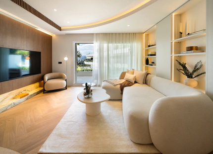 APARTAMENTO RENOVADO CON VISTAS PANORÁMICAS AL MAR EN LA MILLA DE ORO DE MARBELLA