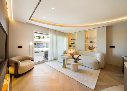 APARTAMENTO RENOVADO CON VISTAS PANORÁMICAS AL MAR EN LA MILLA DE ORO DE MARBELLA