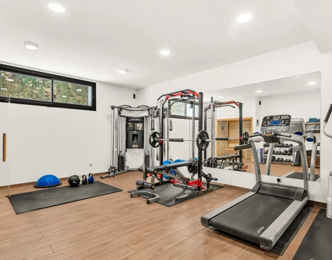 Villa for sale in Cascada de Camojan, Marbella Golden Mile
