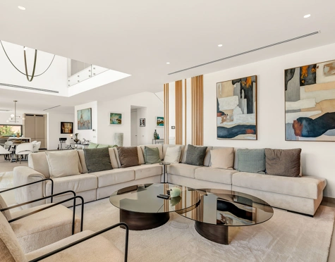 Villa for sale in Cascada de Camojan, Marbella Golden Mile