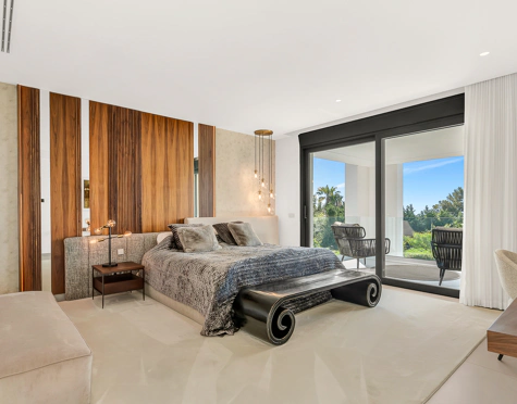 Villa for sale in Cascada de Camojan, Marbella Golden Mile