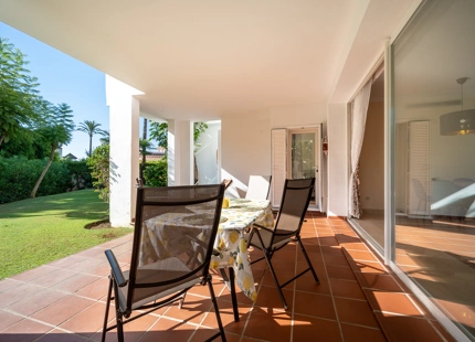 Jardín Apartamento en Alcazaba Playa