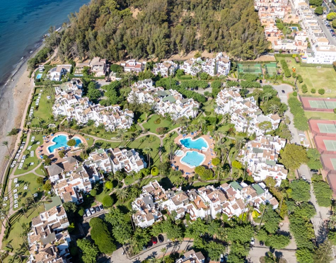 Apartamento Planta Baja en alquiler a corta temporada en Alcazaba Beach, Estepona East