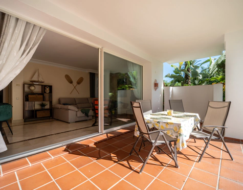 Apartamento Planta Baja en alquiler a corta temporada en Alcazaba Beach, Estepona East