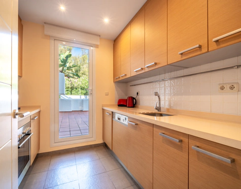 Apartamento Planta Baja en alquiler a corta temporada en Alcazaba Beach, Estepona East