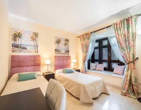 Apartamento Planta Baja en alquiler a corta temporada en Alcazaba Beach, Estepona East