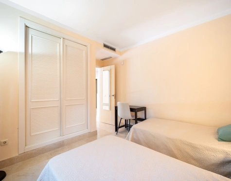 Apartamento Planta Baja en alquiler a corta temporada en Alcazaba Beach, Estepona East