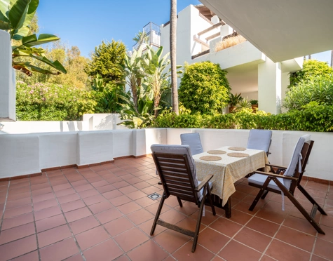 Apartamento Planta Baja en alquiler a corta temporada en Alcazaba Beach, Estepona East