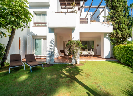 Jardín Apartamento en Alcazaba Playa