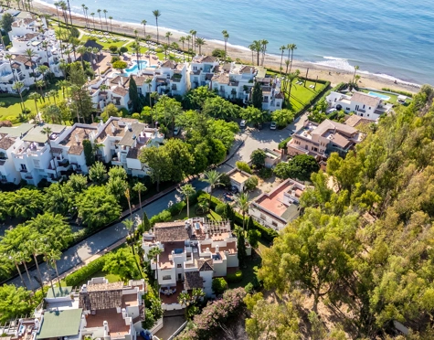 Apartamento Planta Baja en alquiler a corta temporada en Alcazaba Beach, Estepona East