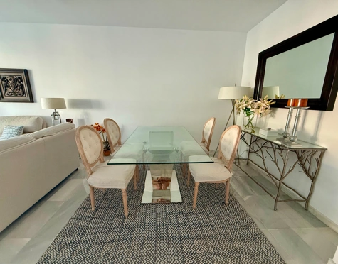 Apartamento en alquiler a corta temporada en Alcazaba Beach, Estepona East