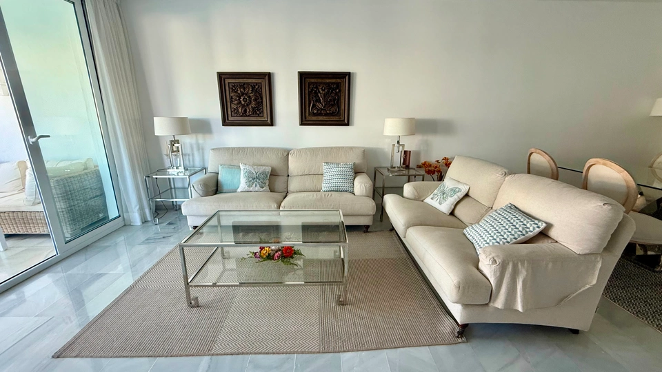 Apartamento en alquiler a corta temporada en Alcazaba Beach, Estepona Este