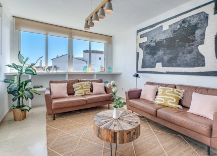 APARTAMENTO EXCLUSIVO CON VISTAS AL MAR EN PUERTO BANÚS