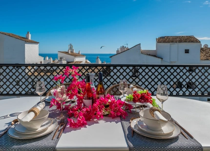APARTAMENTO EXCLUSIVO CON VISTAS AL MAR EN PUERTO BANÚS