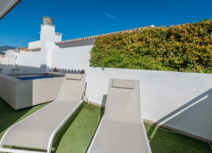 APARTAMENTO EXCLUSIVO CON VISTAS AL MAR EN PUERTO BANÚS