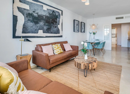 APARTAMENTO EXCLUSIVO CON VISTAS AL MAR EN PUERTO BANÚS