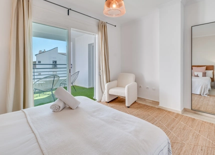 APARTAMENTO EXCLUSIVO CON VISTAS AL MAR EN PUERTO BANÚS