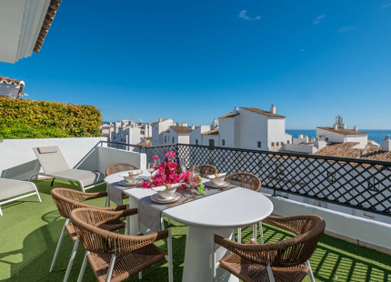 APARTAMENTO EXCLUSIVO CON VISTAS AL MAR EN PUERTO BANÚS