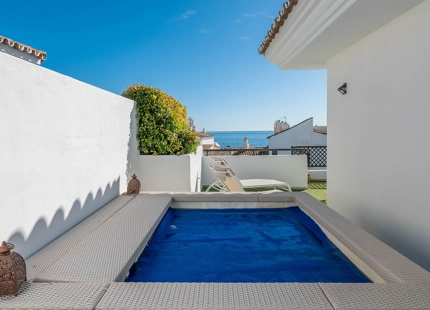 APARTAMENTO EXCLUSIVO CON VISTAS AL MAR EN PUERTO BANÚS