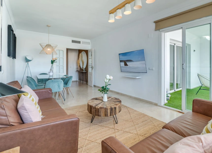 APARTAMENTO EXCLUSIVO CON VISTAS AL MAR EN PUERTO BANÚS